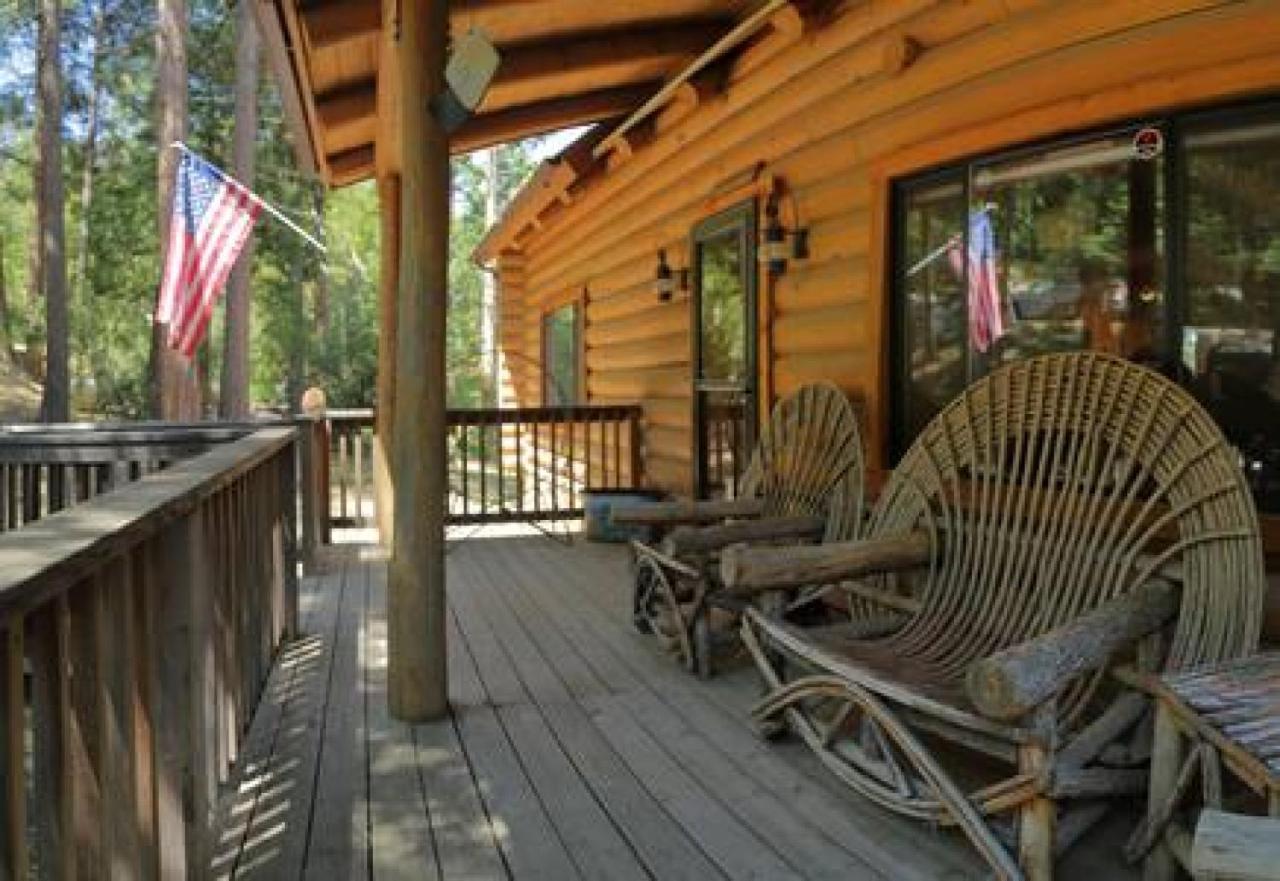 Eagles Nest - Natural Log Cabin With Guest House Idyllwild Dış mekan fotoğraf