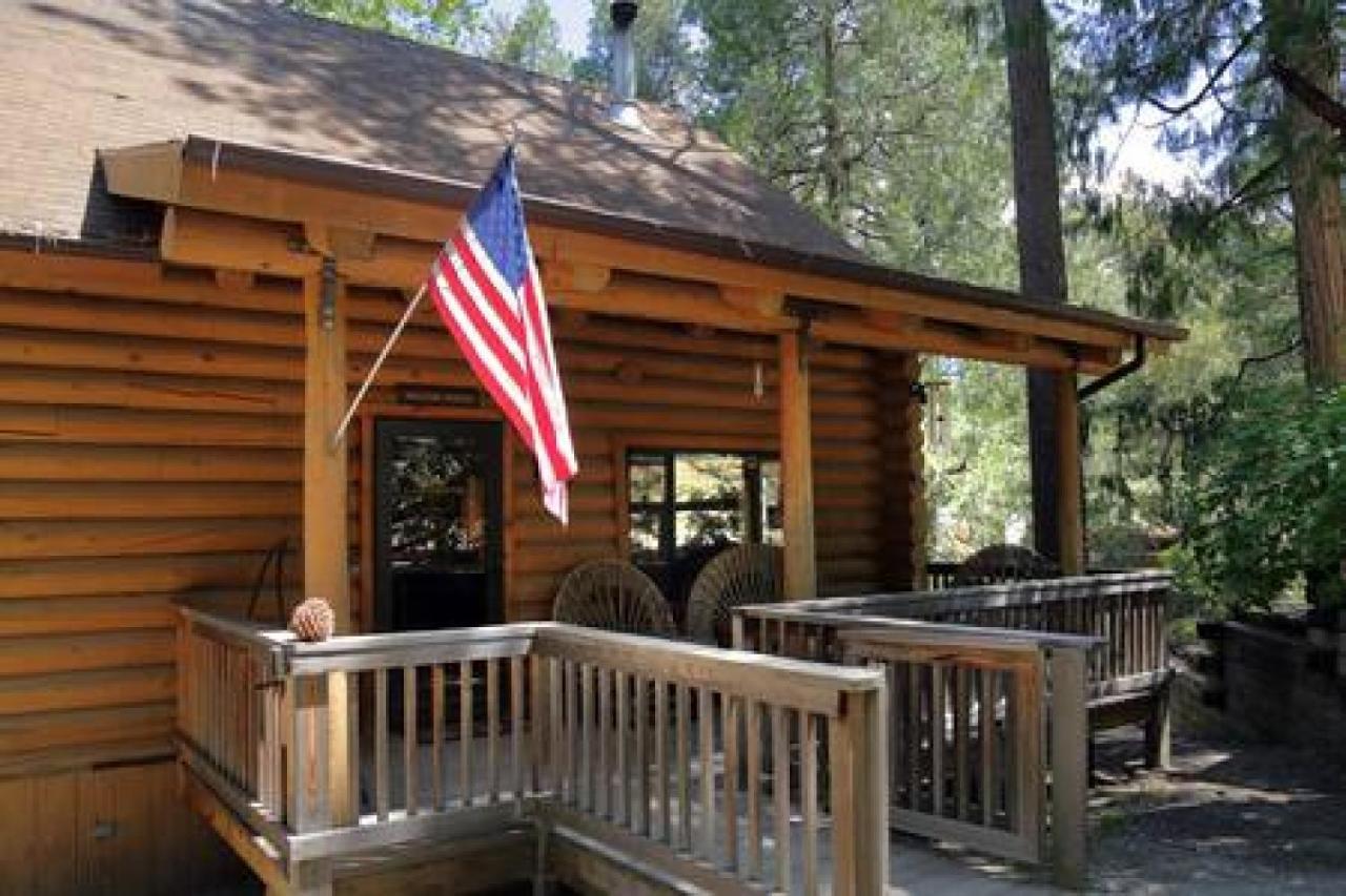 Eagles Nest - Natural Log Cabin With Guest House Idyllwild Dış mekan fotoğraf