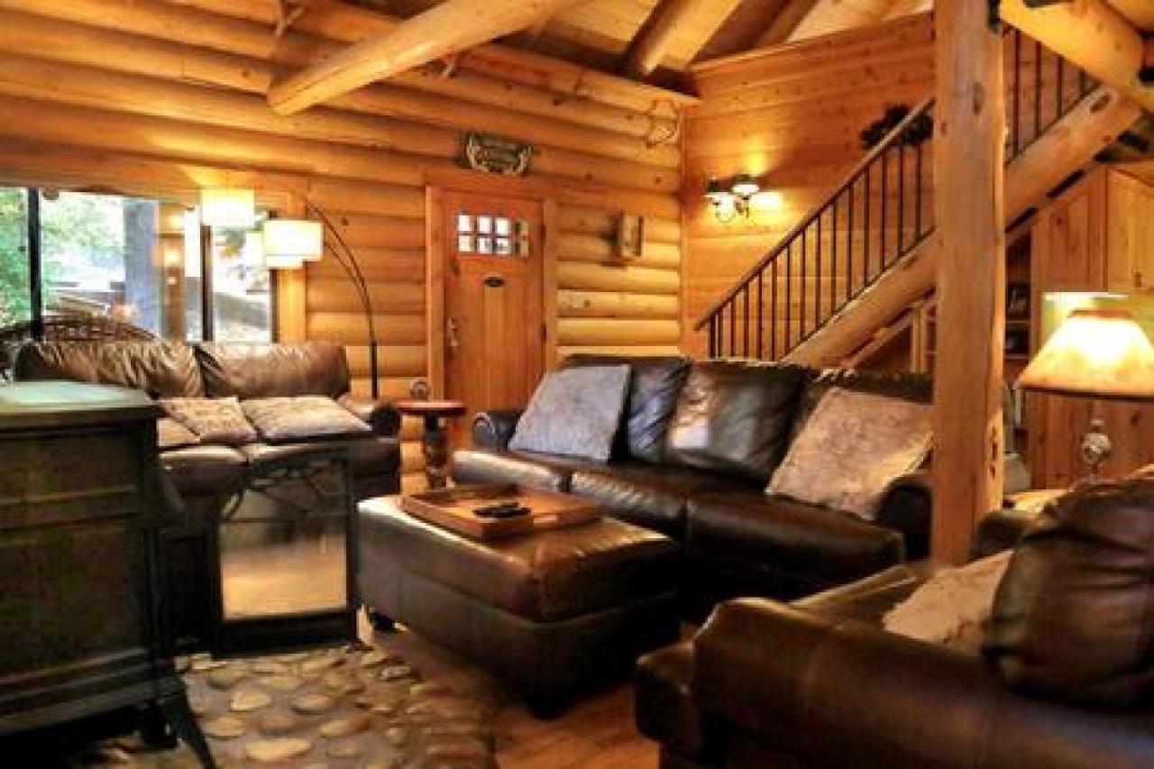 Eagles Nest - Natural Log Cabin With Guest House Idyllwild Dış mekan fotoğraf